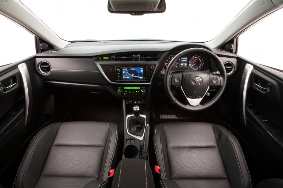  Toyota Corolla Levin ZR 2012 года  (AU) (фото 4 из 25)